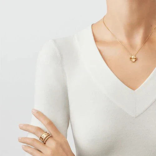 CLOVER LEAF NECKLACE | GOLD