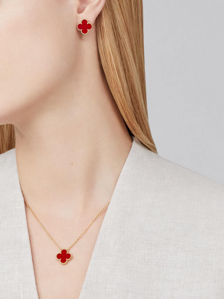 CLOVER LEAF NECKLACE | RED GOLD